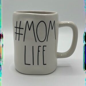 RAE DUNN #MOMLIFE MUG